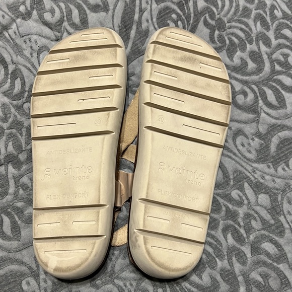 Size 39 Musse & Cloud Gizah Thong Sandal - Picture 5 of 5